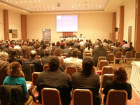 Στιγμιότητα από την Ενημερωτική Ημερίδα για το Επιβεβαίωση της διαχειριστικής επάρκειας κατά το πρότυπο του ΕΛΟΤ στην Κομοτηνή KomELOT 4